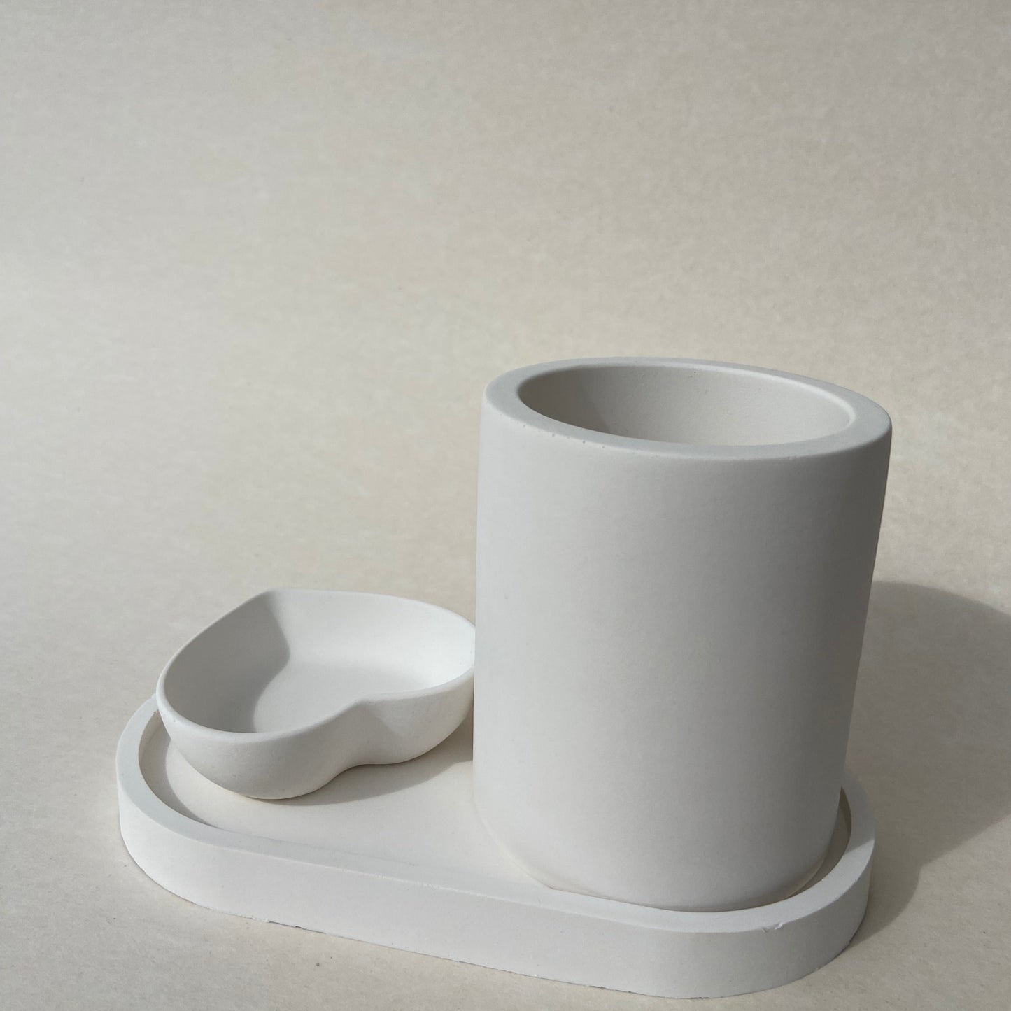 Cylinder Holder - Classic White